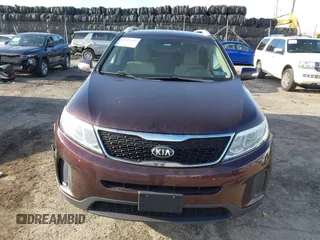 2015 Kia Sorento LX with VIN 5XYKTDA70FG580629, listed as a IAAI auction lot 41623587 with 105,266 mi miles. Bid and sale history available at carsss.com. Image 12.