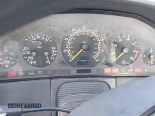 1992 Mercedes-Benz 500 с VIN WDBGA51E9NA025286, выставлен на аукционе IAAI как лот 42192298 с пробегом Не указан миль и . История ставок и продаж доступна на DreamBid. Изображение 7.
