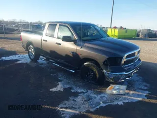 2016 Ram 1500 Tradesman z VIN 1C6RR7FM0GS124372, wystawiony jako IAAI lot #41235473 z przebiegiem 155 207 mil mil oraz . Historia ofert i sprzedaży dostępna na DreamBid. Obrazek 1.