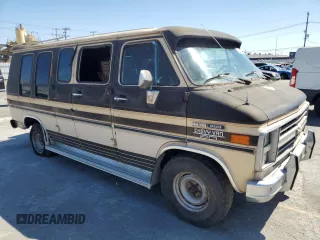 1985 Chevrolet Chevy Van z VIN 1GBEG25HXF7160399, wystawiony jako Copart lot #64115004 z przebiegiem 40 895 mil mil oraz Czysty tytuł • Clean title. Historia ofert i sprzedaży dostępna na DreamBid. Obrazek 4.