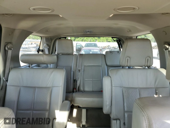 2012 Lincoln Navigator z VIN 5LMJJ2H57CEL08358, wystawiony jako Copart lot #56099615 z przebiegiem 226 170 mil mil oraz Szkoda całkowita • Salvage title. Historia ofert i sprzedaży dostępna na DreamBid. Obrazek 10.