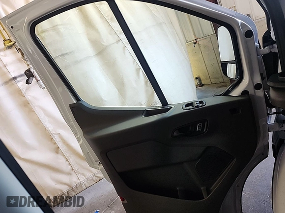 2025 Ford Transit z VIN 1FTBW1YM3SKA13045, wystawiony jako IAAI lot #42756119 z przebiegiem 30 mil mil oraz . Historia ofert i sprzedaży dostępna na DreamBid. Obrazek 1.