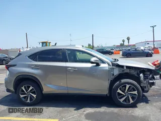 2020 Lexus NX 300 с VIN JTJDARBZ7L5013525, выставлен на аукционе IAAI как лот 42580599 с пробегом 55 500 миль миль и . История ставок и продаж доступна на DreamBid. Изображение 13.