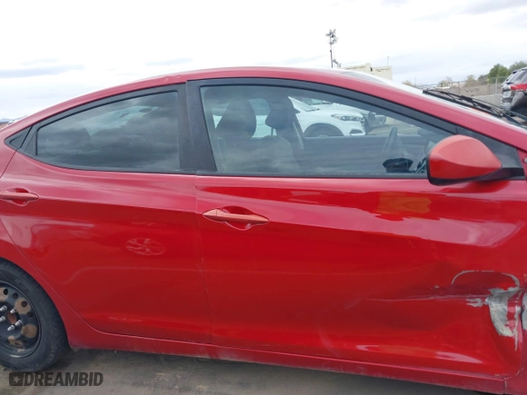 2016 Hyundai Elantra SE with VIN KMHDH4AE1GU523473, listed as a IAAI auction lot 41763590 with 195,597 mi miles. Bid and sale history available at carsss.com. Image 13.