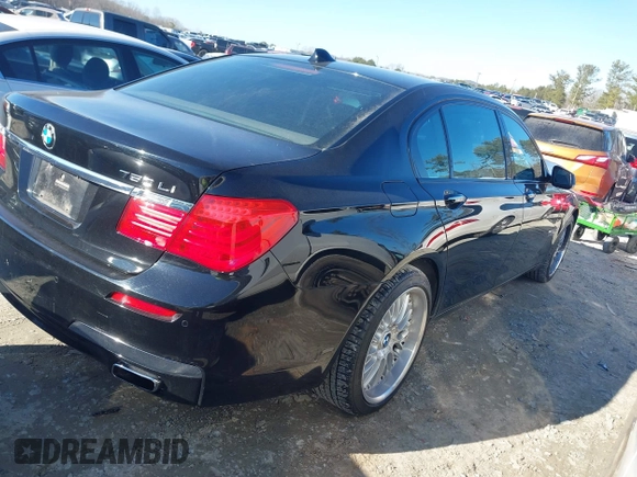 2010 BMW 7 Series 750Li z VIN WBAKB8C57ACY63545, wystawiony jako IAAI lot #41345511 z przebiegiem 110 189 mil mil oraz . Historia ofert i sprzedaży dostępna na DreamBid. Obrazek 13.