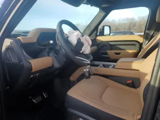 2025 Land Rover Defender with VIN SALEWFFE9S2369515, listed as a Copart auction lot 43980615 with 6,363 mi miles and Salvage title. Bid and sale history available at DreamBid. Image 7.
