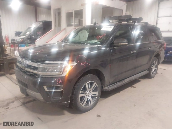 2024 Ford Expedition Max Limited with VIN 1FMJK2A87REA19915, listed as a IAAI auction lot 41631282 with NaN miles. Bid and sale history available at carsss.com. Image 2.