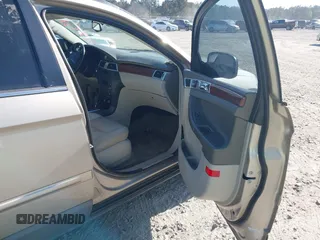 2008 Chrysler Pacifica Touring with VIN 2A8GM68X18R144495, listed as a IAAI auction lot 42171569 with 114,837 mi miles and . Bid and sale history available at DreamBid. Image 5.