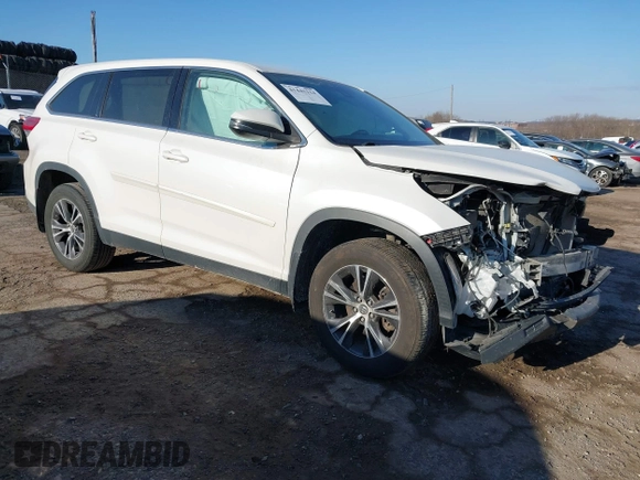 2019 Toyota Highlander LE z VIN 5TDBZRFH7KS964417, wystawiony jako IAAI lot #41443114 z przebiegiem 130 001 mil mil oraz . Historia ofert i sprzedaży dostępna na DreamBid. Obrazek 1.