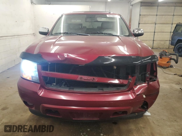 2011 Chevrolet Tahoe LT z VIN 1GNSKBE00BR304863, wystawiony jako Copart lot #55168115 z przebiegiem 151 520 mil mil oraz Szkoda całkowita • Salvage title. Historia ofert i sprzedaży dostępna na DreamBid. Obrazek 5.