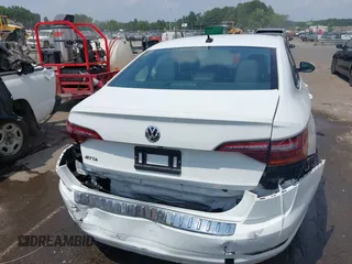 2019 Volkswagen Jetta SEL z VIN 3VWEB7BU8KM171987, wystawiony jako IAAI lot #42597141 z przebiegiem 45 620 mil mil oraz . Historia ofert i sprzedaży dostępna na DreamBid. Obrazek 16.