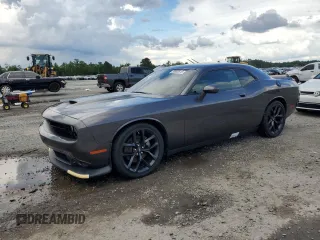 2021 Dodge Challenger GT z VIN 2C3CDZJG9MH674185, wystawiony jako Copart lot #56802615 z przebiegiem 28 794 mil mil oraz Szkoda całkowita • Salvage title. Historia ofert i sprzedaży dostępna na DreamBid. Obrazek 1.