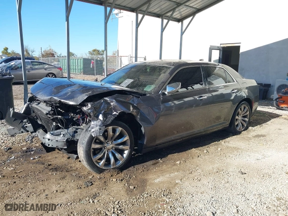 2016 Chrysler 300 with VIN 2C3CCAET4GH359357, listed as a IAAI auction lot 40614630 with 88,883 mi miles. Bid and sale history available at carsss.com. Image 20.