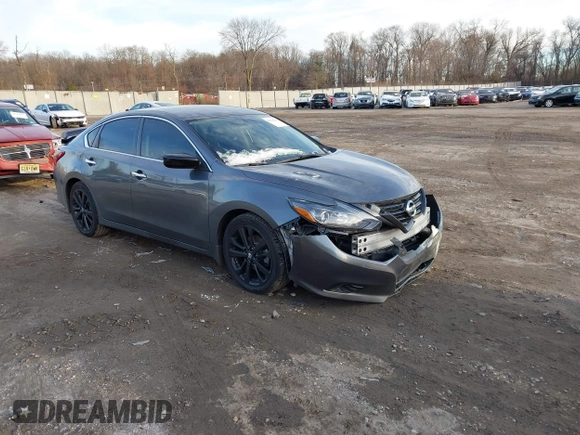2018 Nissan Altima SV with VIN 1N4AL3APXJC296000, listed as a IAAI auction lot 41136829 with 53,975 mi miles and . Bid and sale history available at carsss.com. Image 1.