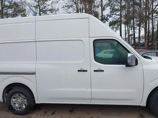 2021 Nissan NV SV with VIN 1N6AF0LY7MN802829, listed as a IAAI auction lot 41781129 with 132,609 mi miles. Bid and sale history available at carsss.com. Image 13.