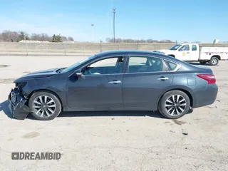 2018 Nissan Altima 2.5 SR with VIN 1N4AL3AP7JC134311, listed as a IAAI auction lot 41770363 with 64,916 mi miles. Bid and sale history available at carsss.com. Image 15.