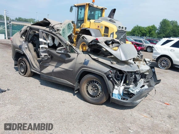 2024 Toyota RAV4 LE with VIN 2T3G1RFV8RC413653, listed as a IAAI auction lot 39854875 with Not provided miles and . Bid and sale history available at DreamBid. Image 1.