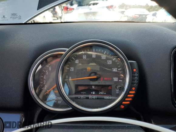 2017 MINI Countryman Cooper S with VIN WMZYT5C3XH3B67492, listed as a Copart auction lot 44361175 with 85,481 mi miles and Salvage title. Bid and sale history available at DreamBid. Image 9.