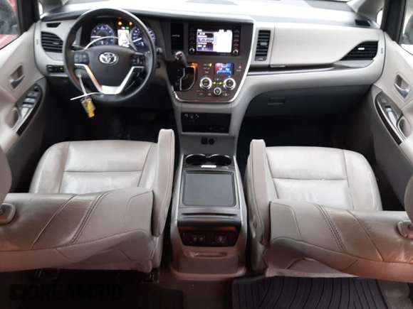 2018 Toyota Sienna XLE Auto Access Seat с VIN 5TDYZ3DC5JS929713, выставлен на аукционе Copart как лот 43368025 с пробегом 125 712 миль миль и На запчасти • Non repairable. История ставок и продаж доступна на DreamBid. Изображение 8.