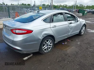 2016 Ford Fusion SE z VIN 1FA6P0HD1G5128697, wystawiony jako IAAI lot #42223379 z przebiegiem Nie podano mil oraz . Historia ofert i sprzedaży dostępna na DreamBid. Obrazek 4.