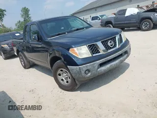 2006 Nissan Frontier XE z VIN 1N6BD06T96C412498, wystawiony jako IAAI lot #42439915 z przebiegiem 268 544 mil mil oraz . Historia ofert i sprzedaży dostępna na DreamBid. Obrazek 1.