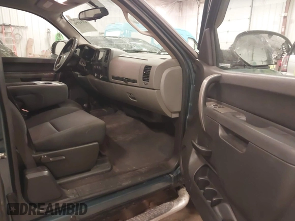 2010 Chevrolet Silverado 1500 LS with VIN 1GCSKREA3AZ188227, listed as a IAAI auction lot 41191956 with 108,773 mi miles and . Bid and sale history available at DreamBid. Image 5.