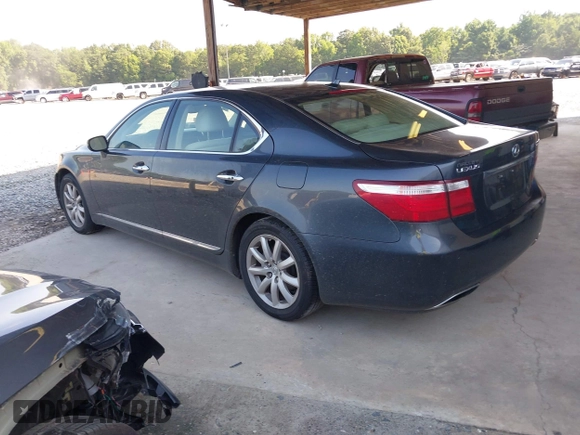 2007 Lexus LS 460 L z VIN JTHGL46F775001117, wystawiony jako IAAI lot #42479588 z przebiegiem 217 842 mil mil oraz . Historia ofert i sprzedaży dostępna na DreamBid. Obrazek 3.