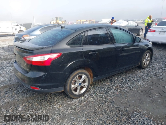 2012 Ford Focus SE with VIN 1FAHP3F25CL256409, listed as a IAAI auction lot 41886182 with 205,975 mi miles. Bid and sale history available at carsss.com. Image 4.