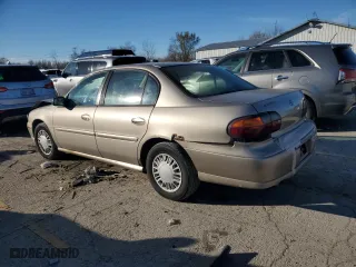 2000 Chevrolet Malibu with VIN 1G1ND52J2Y6235109, listed as a Copart auction lot 82476324 with 174,402 mi miles and Salvage Title. Bid and sale history available at carsss.com. Image 2.