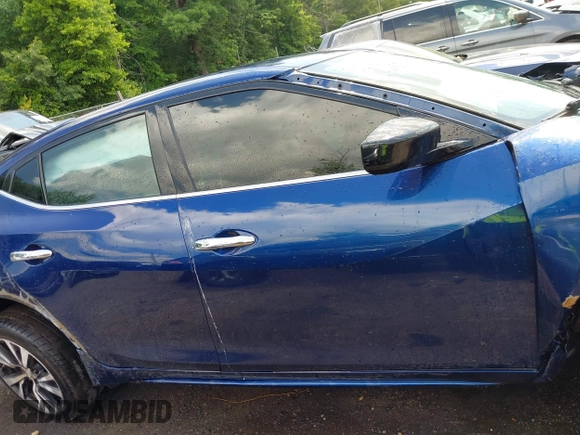 2016 Nissan Maxima SR with VIN 1N4AA6AP2GC431292, listed as a IAAI auction lot 42355545 with 153,900 mi miles and . Bid and sale history available at DreamBid. Image 14.