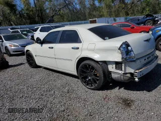2005 Chrysler 300 with VIN 2C3AA63H35H504149, listed as a Copart auction lot 46455655 with 128,617 mi miles and Salvage Title. Bid and sale history available at carsss.com. Image 2.