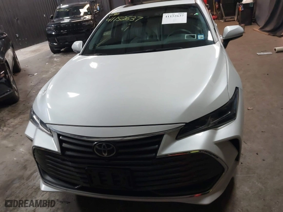 2022 Toyota Avalon Limited with VIN 4T1DZ1FBXNU076021, listed as a IAAI auction lot 41152637 with 43,265 mi miles. Bid and sale history available at carsss.com. Image 12.