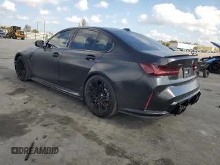 2023 BMW M3 Competition xDrive z VIN WBS43AY07PFR10800, wystawiony jako Copart lot #50604115 z przebiegiem 15 898 mil mil oraz Czysty tytuł • Clean title. Historia ofert i sprzedaży dostępna na DreamBid. Obrazek 2.