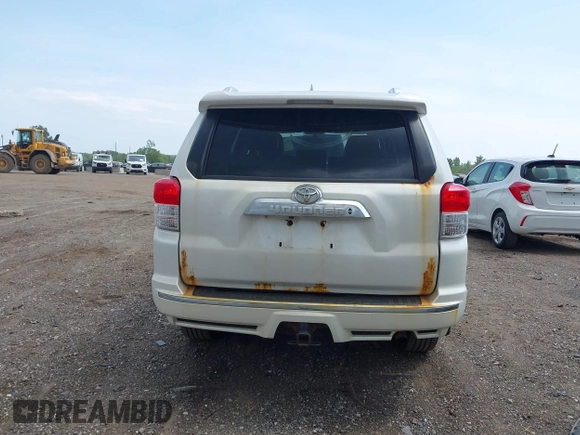 2011 Toyota 4Runner Trail с VIN JTEBU5JRXB5033547, выставлен на аукционе IAAI как лот 42576807 с пробегом 233 681 миль миль и . История ставок и продаж доступна на DreamBid. Изображение 16.