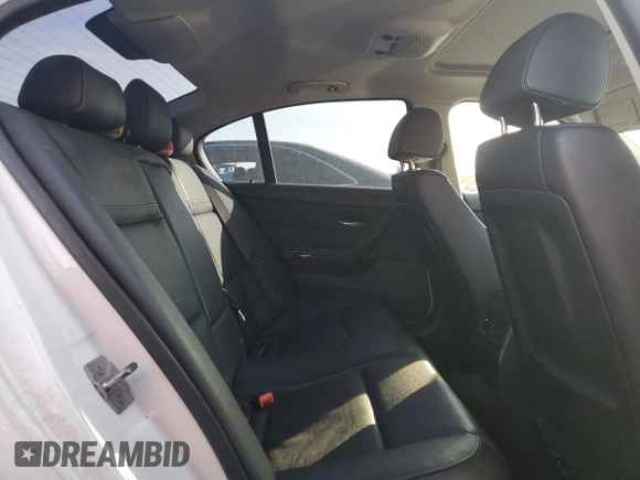 2010 BMW 3 Series 328i with VIN WBAPH5C58AA439497, listed as a Copart auction lot 87148904 with 85,187 mi miles and Clean title. Bid and sale history available at DreamBid. Image 10.