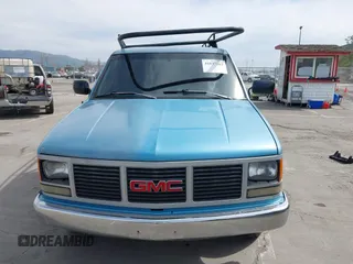 1993 GMC Sierra 1500 with VIN 1GTDC14H3PE518180, listed as a IAAI auction lot 41837262 with 380,405 mi miles and . Bid and sale history available at DreamBid. Image 12.