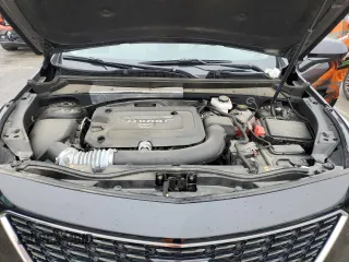 2023 Cadillac XT4 AWD Luxury with VIN 1GYFZBR42PF152462, listed as a Copart auction lot 58494825 with 35,078 mi miles and Salvage title. Bid and sale history available at DreamBid. Image 12.