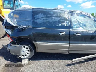2003 Ford Windstar LTD с VIN 2FMDA58433BB76963, выставлен на аукционе IAAI как лот 42187733 с пробегом 207 433 миль миль и . История ставок и продаж доступна на DreamBid. Изображение 12.