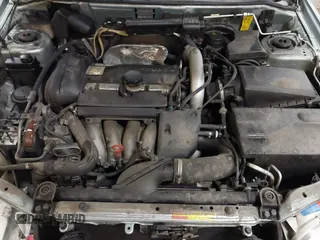 2003 Volvo V40 z VIN YV1VW27543F984041, wystawiony jako IAAI lot #41052585 z przebiegiem 193 165 mil mil oraz . Historia ofert i sprzedaży dostępna na DreamBid. Obrazek 10.