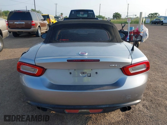 2017 FIAT 124 Spider Lusso with VIN JC1NFAEK5H0101807, listed as a IAAI auction lot 42203847 with Not provided miles and . Bid and sale history available at DreamBid. Image 15.