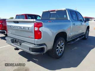 2025 Chevrolet Silverado 1500 with VIN 2GCUKEED4S1136269, listed as a IAAI auction lot 41825031 with 2,890 mi miles and . Bid and sale history available at DreamBid. Image 4.