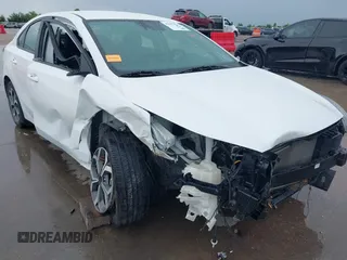 2021 Kia Forte LXS z VIN 3KPF24ADXME377638, wystawiony jako IAAI lot #42467878 z przebiegiem 53 446 mil mil oraz . Historia ofert i sprzedaży dostępna na DreamBid. Obrazek 18.