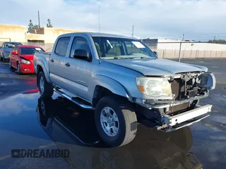 2007 Toyota Tacoma PreRunner with VIN 5TEJU62N37Z346817, listed as a IAAI auction lot 41431628 with 214,427 mi miles. Bid and sale history available at carsss.com. Image 1.