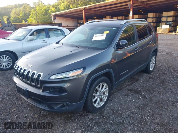 2017 Jeep Cherokee Latitude z VIN 1C4PJLCB6HW542030, wystawiony jako IAAI lot #42306511 z przebiegiem 85 461 mil mil oraz . Historia ofert i sprzedaży dostępna na DreamBid. Obrazek 17.