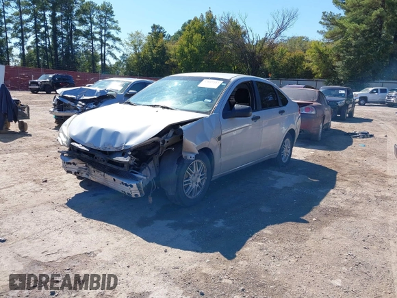 2008 Ford Focus SE z VIN 1FAHP35N18W162951, wystawiony jako IAAI lot #37857727 z przebiegiem 158 792 mil mil oraz . Historia ofert i sprzedaży dostępna na DreamBid. Obrazek 2.