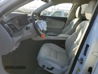 2024 Volvo XC90 Plus Bright Theme with VIN YV4062PE6R1179922, listed as a Copart auction lot 85784094 with 12,843 mi miles and Salvage Title. Bid and sale history available at carsss.com. Image 7.