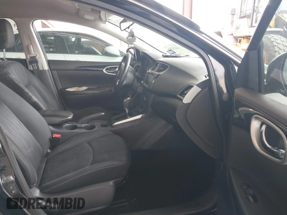 2019 Nissan Sentra SV z VIN 3N1AB7AP1KL611912, wystawiony jako IAAI lot #41474550 z przebiegiem 117 483 mil mil oraz . Historia ofert i sprzedaży dostępna na DreamBid. Obrazek 5.