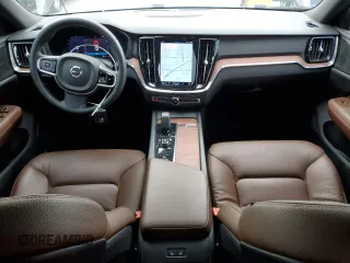 2023 Volvo V60 Cross Country Plus with VIN YV4L12WZ2P2106439, listed as a Copart auction lot 43066235 with 9,404 mi miles and Non Repairable. Bid and sale history available at carsss.com. Image 8.