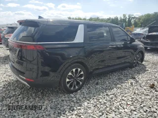 2023 Kia Carnival EX with VIN KNDNC5H39P6231933, listed as a Copart auction lot 53656925 with 141,277 mi miles and Clean Title. Bid and sale history available at carsss.com. Image 3.