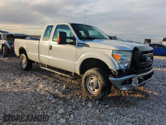 2012 Ford F-350 XL with VIN 1FT8X3B6XCED08530, listed as a Copart auction lot 81821204 with 296,182 mi miles and Salvage title. Bid and sale history available at DreamBid. Image 4.